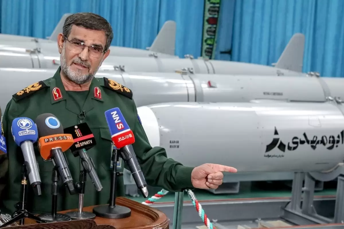 خبر مهم مقام بلندپایه سپاه از ساخت و رونمایی از ۲ موشک هواپایه