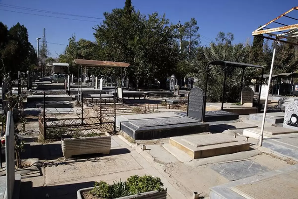 دفن اموات از نیمه آبان در دارالرحمه شیراز متوقف می‌شود