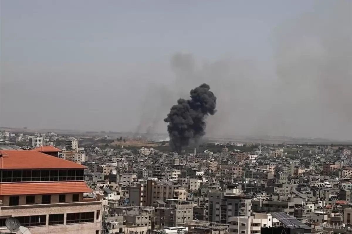ببینید | اولین تصاویر بمباران امشب سه بیمارستان الشفاء و القدس و الاندونیسی در نوار غزه