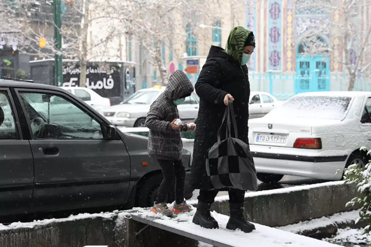تهران فردا یخ می زند؛ کاهش دما تا ۱۰ درجه