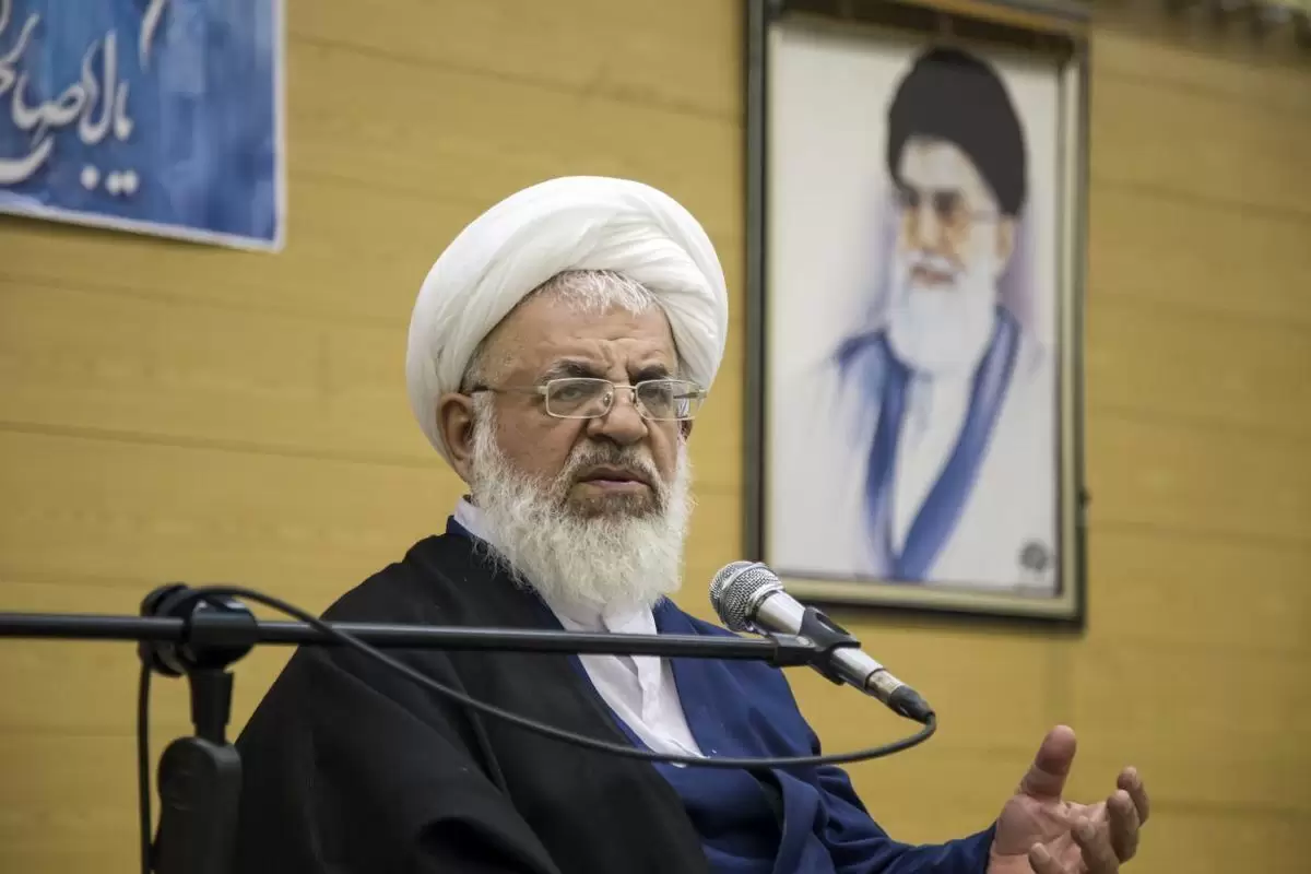 امام جمعه یزد : همه جهان به دنبال شناخت انقلاب اسلامی هستند