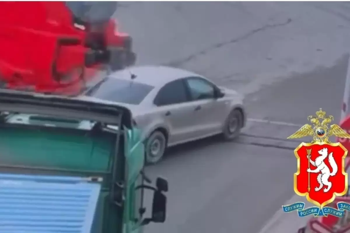 (ویدئو) تصادف قطار با یک خودرو