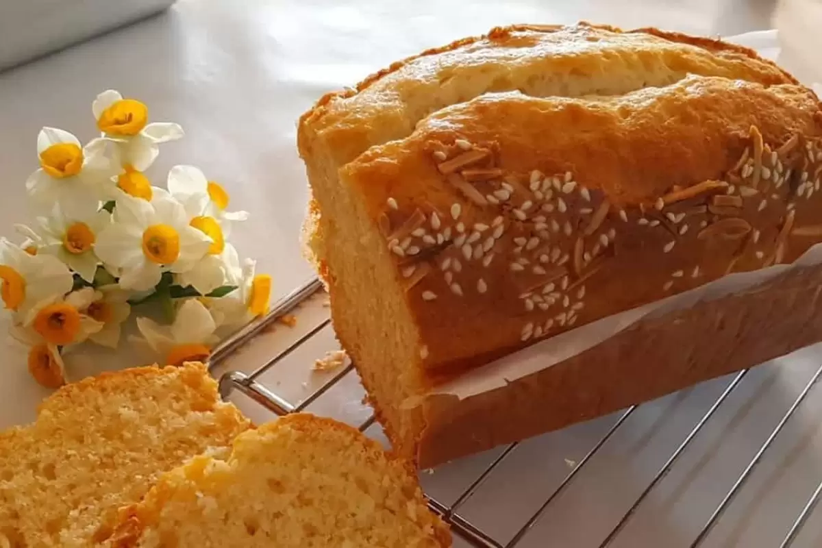 (ویدئو) طرز تهیه یک کیک عسل خوشمزه و مقوی برای بچه مدرسه‌ای‌ها