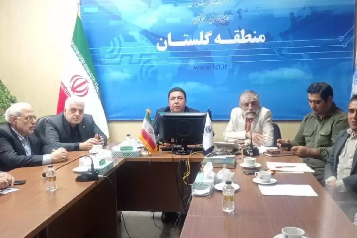 عملیات بسیجی بازسازی شبکه مخابرات در شهرستان آزادشهر