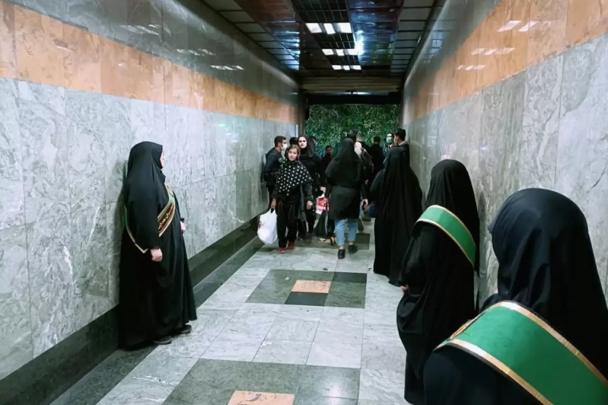 حجاب‌بانان مترو زیر نظر این مسئول مرد در شهرداری تهران هستند + عکس