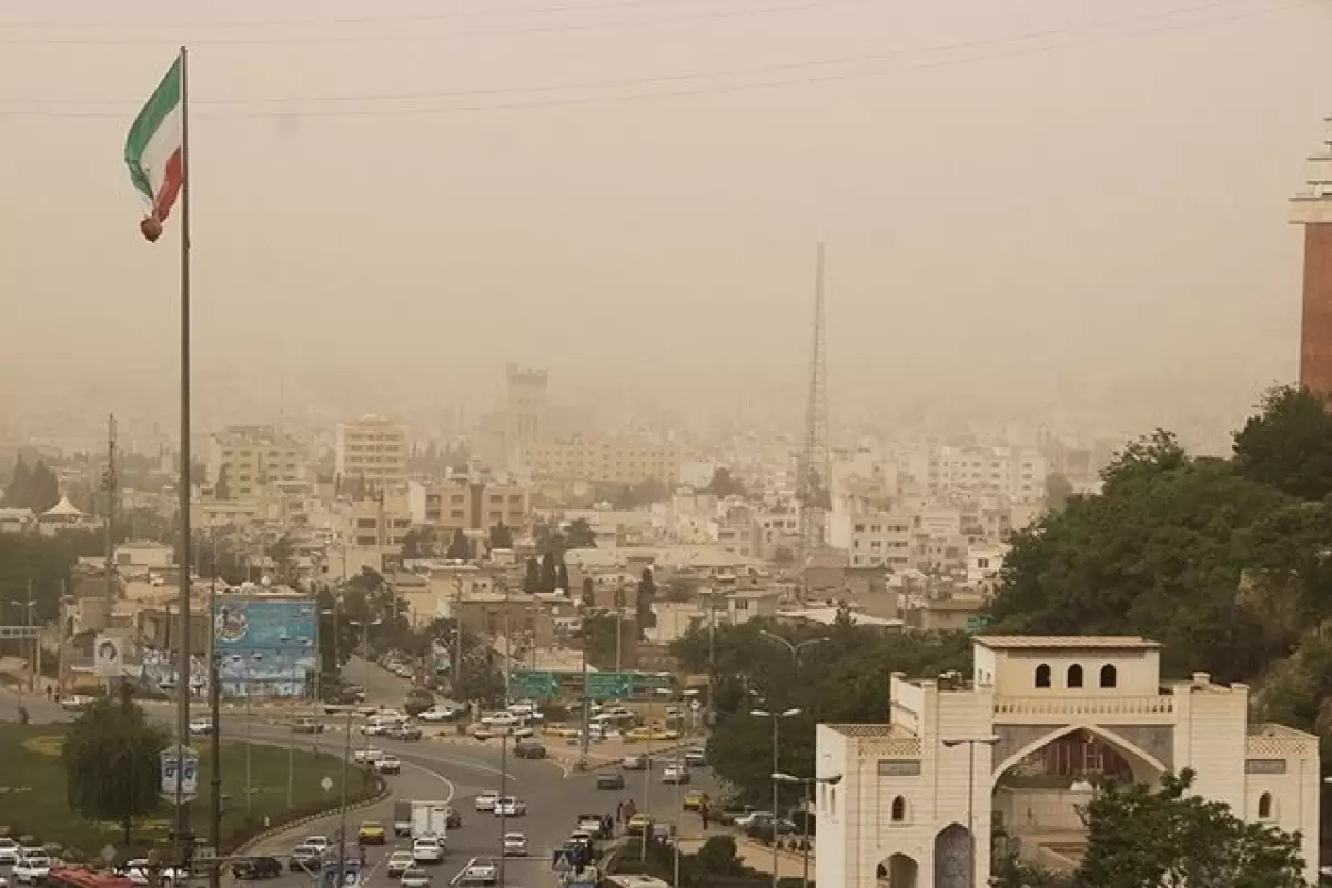 شیراز در تیررس گرد و غبار و آلودگی هوا
