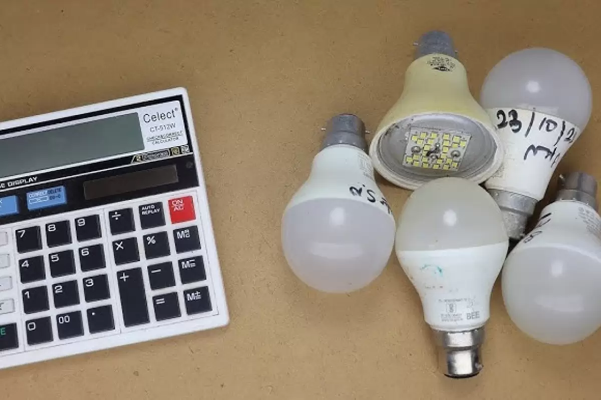 (ویدئو) با این ایده های خلاقانه از ماشین حساب ها و لامپ های قدیمی استفاده کنید