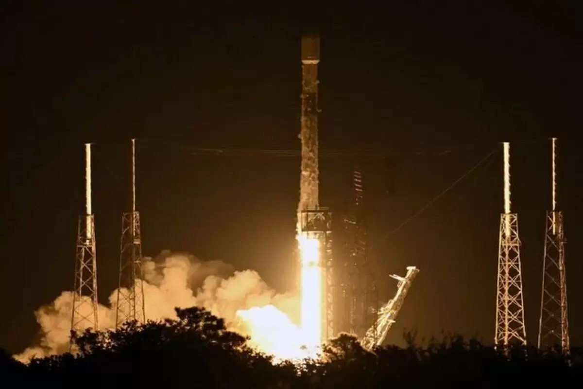 (عکس) تجارت پررونق موشکی ایلان ماسک/ ارسال ۲۳ ماهواره با یک موشک فالکون