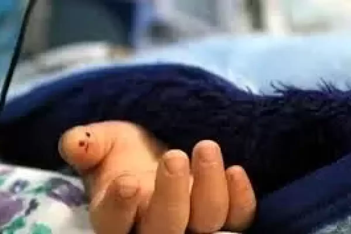 «آوا»، دختربچه ۴ ساله ارومیه‌ای بر اثر شکنجه درگذشت