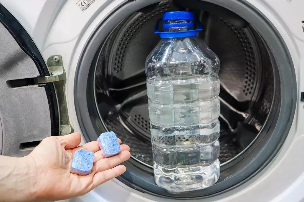 (ویدئو) این کار را انجام دهید تا ماشین تمیز شود و لباسشویی بوی نامطبوعی ندهد