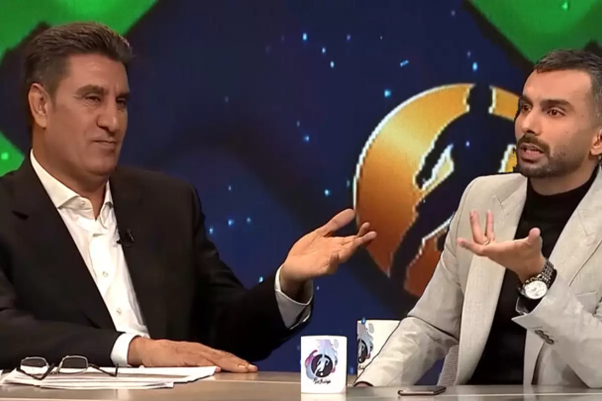ببینید | ذوق‌زدگی محمدحسین میثاقی در برنامه زنده به بازخورد مردم نسبت به گفتگو با افشاریان!