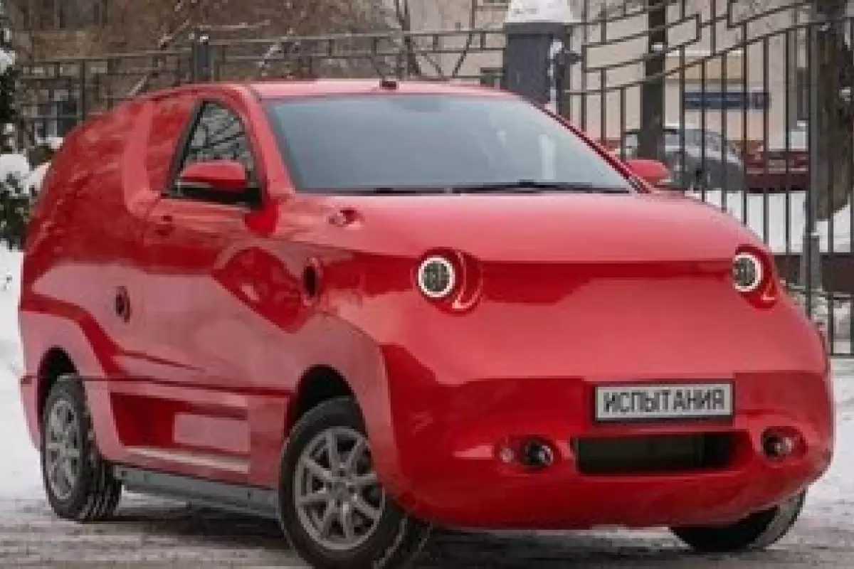 (عکس) روسیه زشت‌ترین خودروی دنیا را به بازار عرضه کرد!