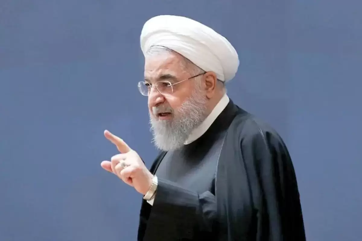 اصرار کیهان بر ردصلاحیت حسن روحانی!