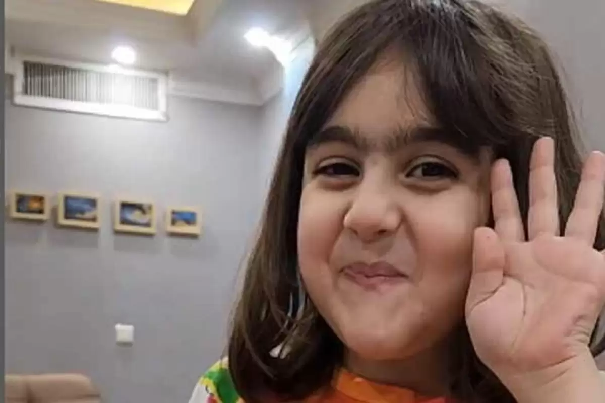ببینید | واکنش بامزه دختر محسن کیایی در حین خوردن سیرابی!
