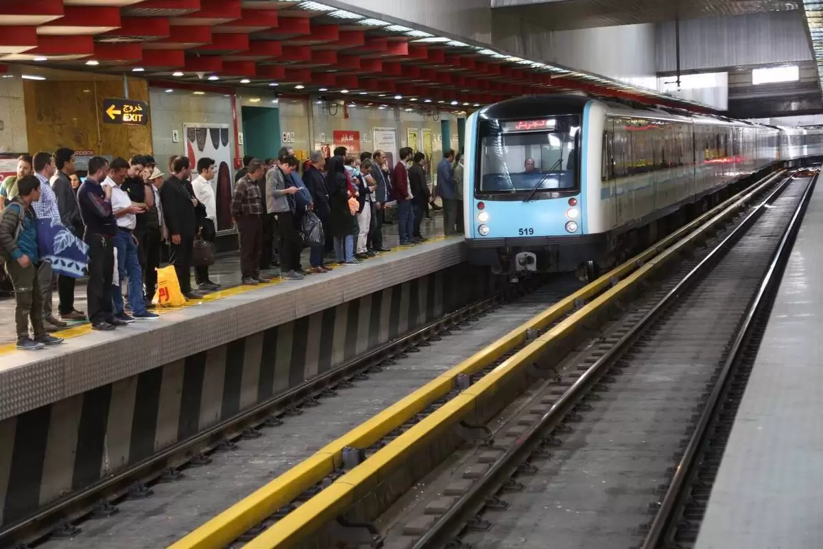 نقص فنی قطار در خط یک متروی تهران؛ علت چه بود؟