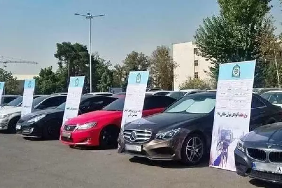 پیامک توقیف خودرو برای زن سرطانی که یک تار مو هم ندارد؛ در پارکینگ خودروهای توقیف شده برای بی‌حجابی چه می‌گذرد؟