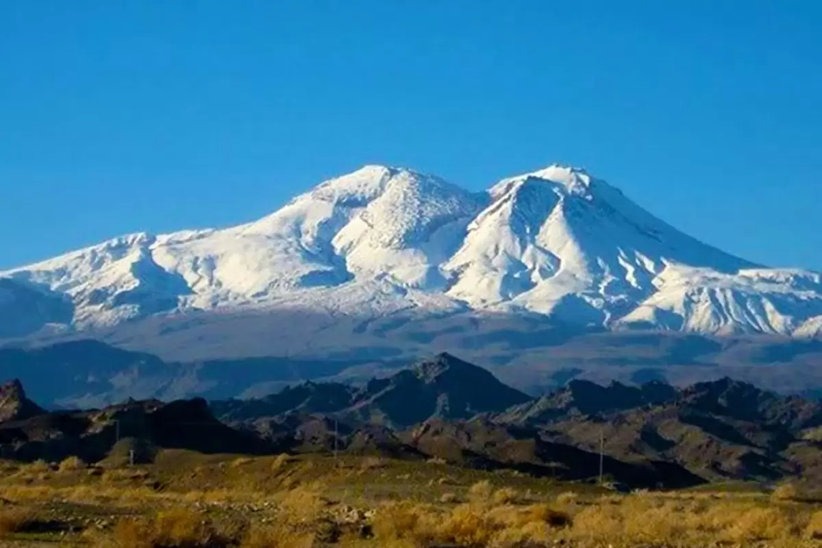 (ویدئو) آتشفشان قله تفتان در سیستان بلوچستان فعال شده است؟!