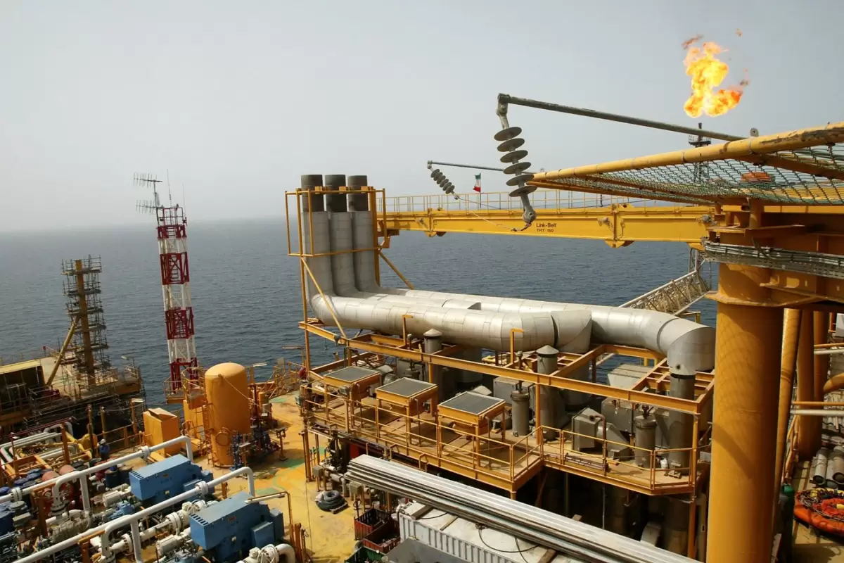 هشدار صندوق توسعه ملی درباره نفت ایران/ یک دهه تا صادرات صفر فاصله است