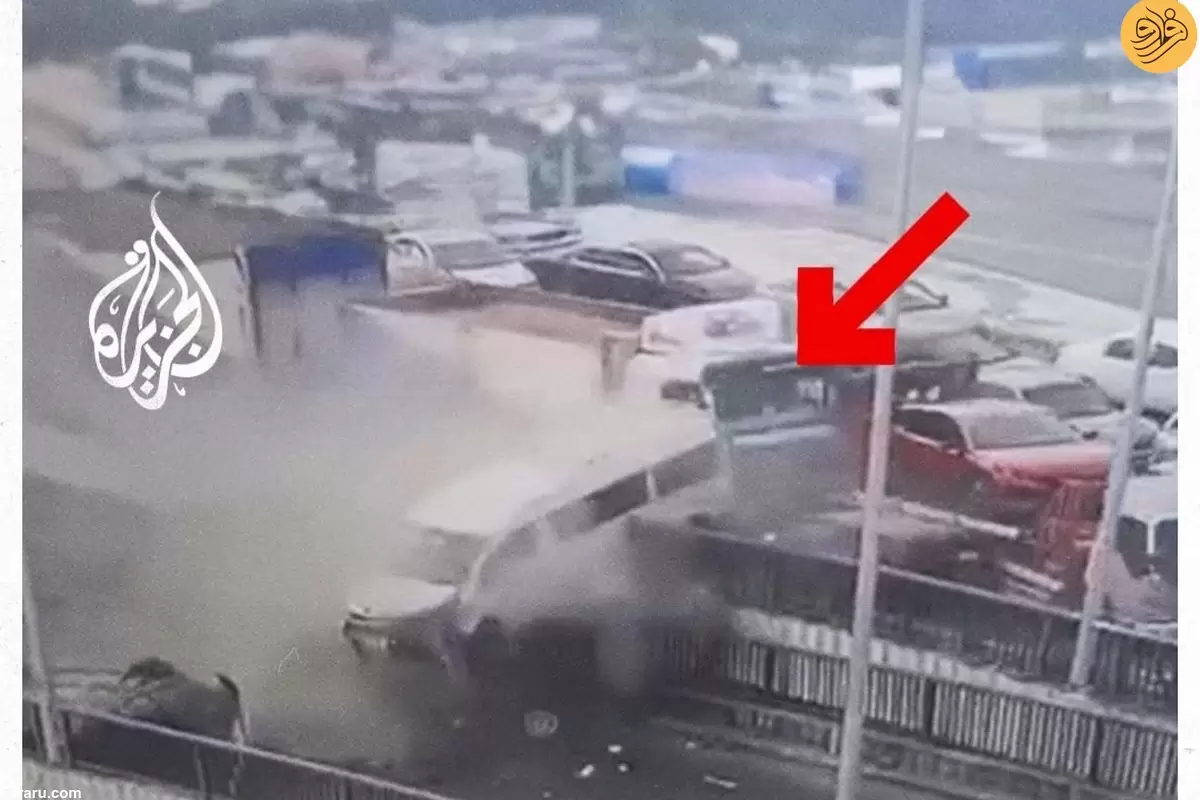 (ویدئو) سقوط ده‌ها خودرو از روی پل در مصر
