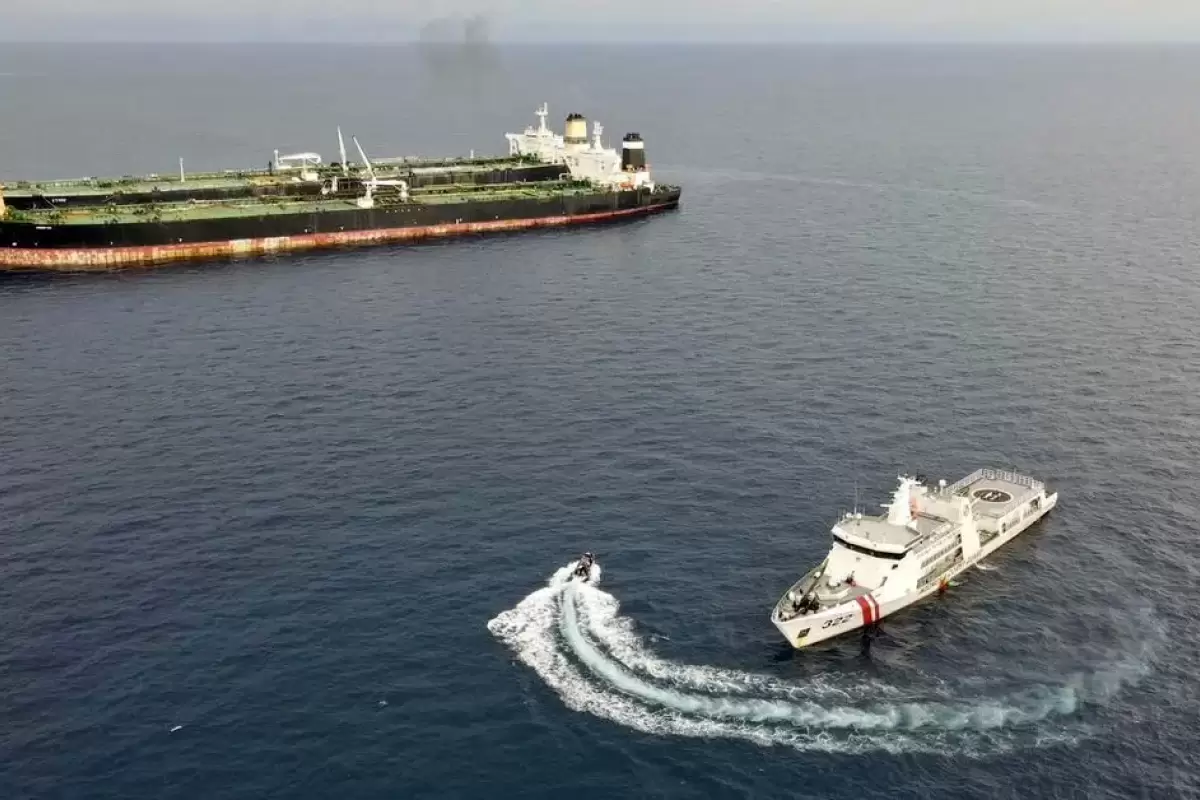فوری| رویترز مدعی شد: توقیف یک نفتکش در دریای عمان توسط ایران