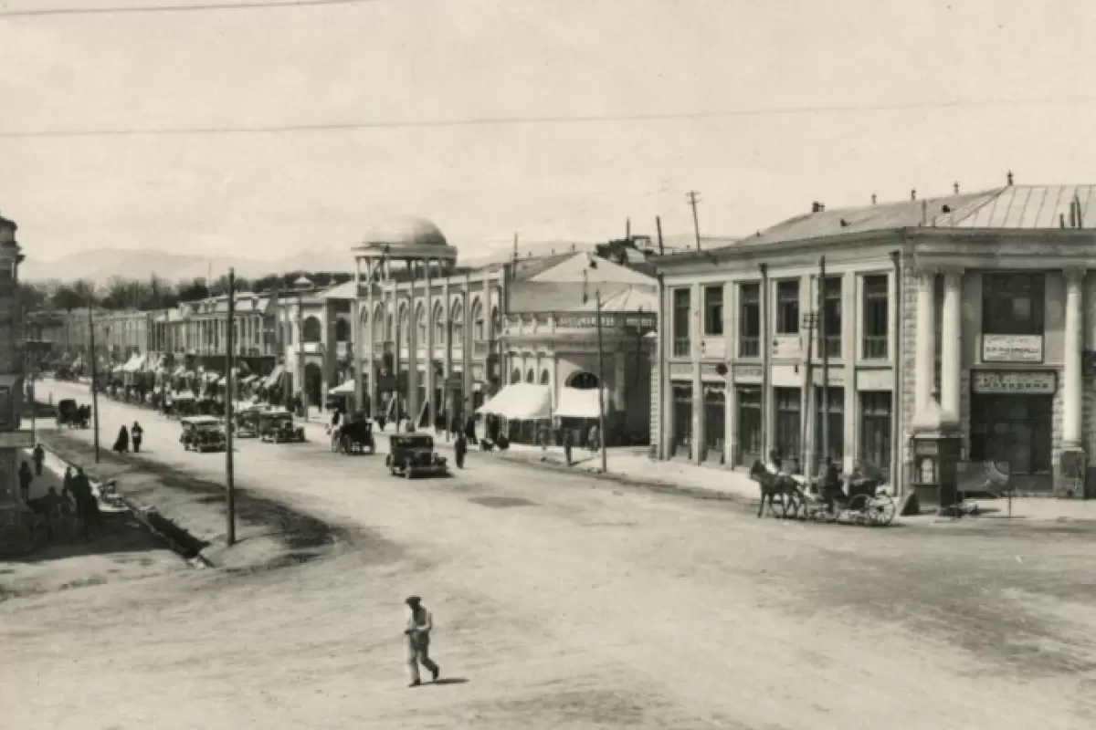 عکس تاریخی از ۲ خیابان اصلی تهران ۹۰ سال قبل!