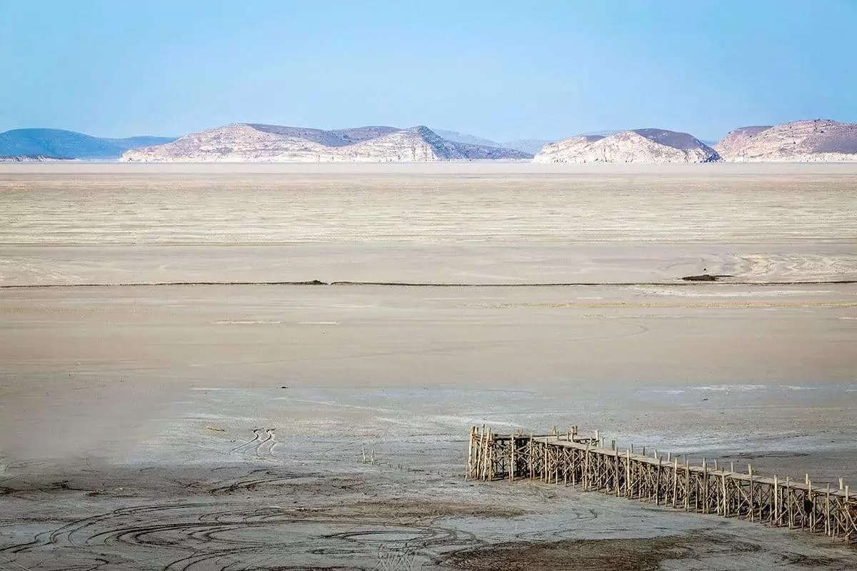 برداشت لیتیوم از بستر دریاچه ارومیه حقیقت دارد؟