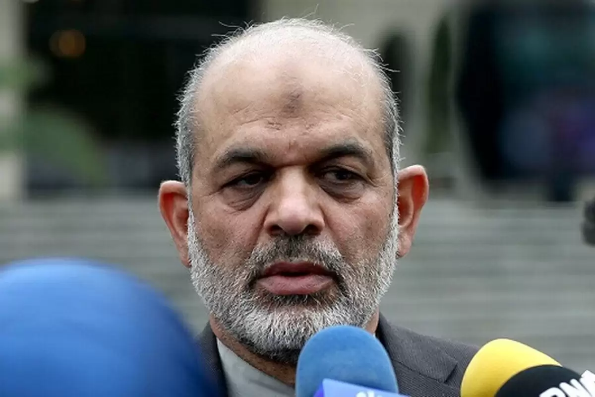(ویدئو) وزیر کشور: شرایط در شهر کرمان عادی است/ مردم به شایعات توجه نکنند