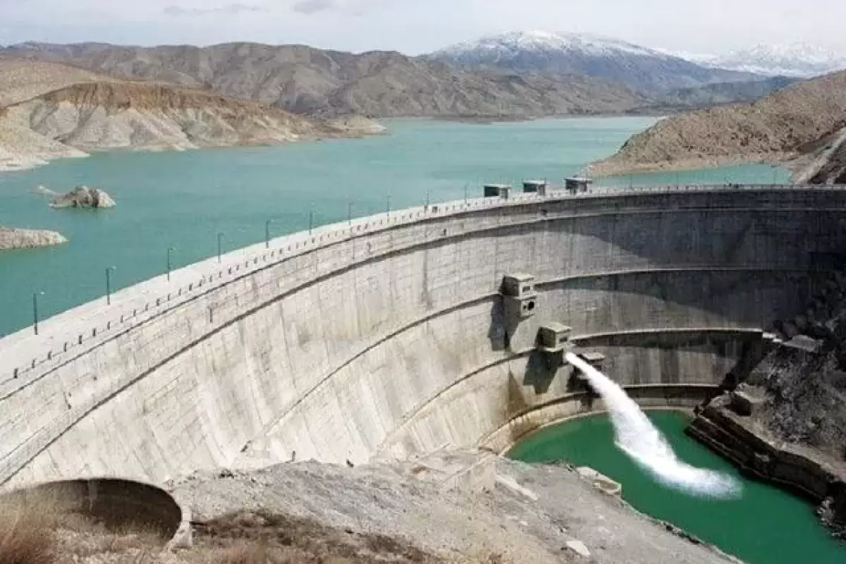 وضعیت بحرانی کمبود آب در تهران / سد لار خشک شد؟
