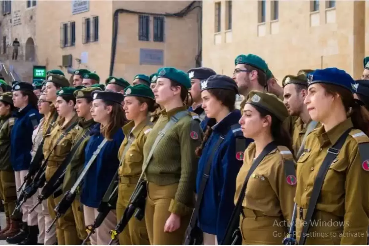 نقش پررنگ زنان در ارتش اسرائیل؛ از اتاق‌های کنترل تا میدان جنگ