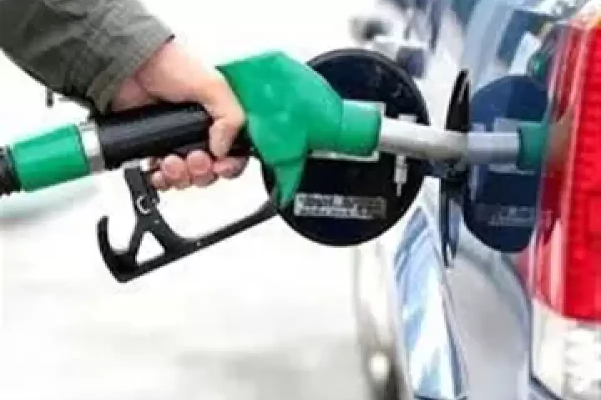 خبر فوری درباره بنزین/ سهمیه بنزین این خودروها قطع می‌شود