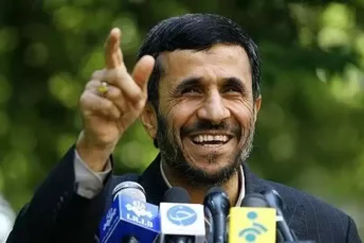 تصویری دیده نشده از کارت دانشجویی احمدی‌نژاد + عکس