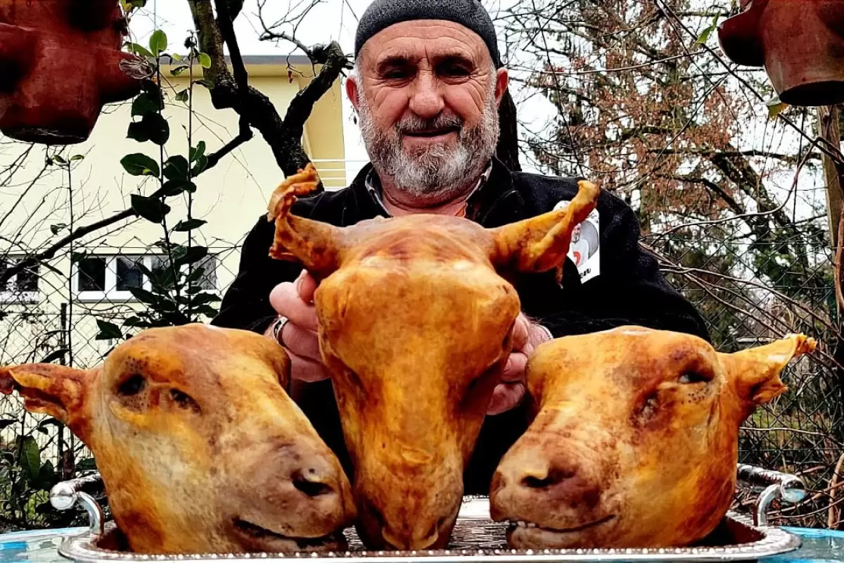 (ویدئو) نحوه طبخ سه کله پاچه گوسفند به شیوه تماشایی آشپز روستایی ترکیه ای