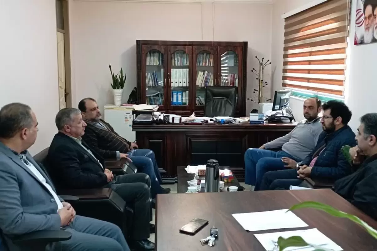جلسه بررسی روند بازسازی کتابخانه دولت محمد آزادی شهرستان آق قلا برگزار شد