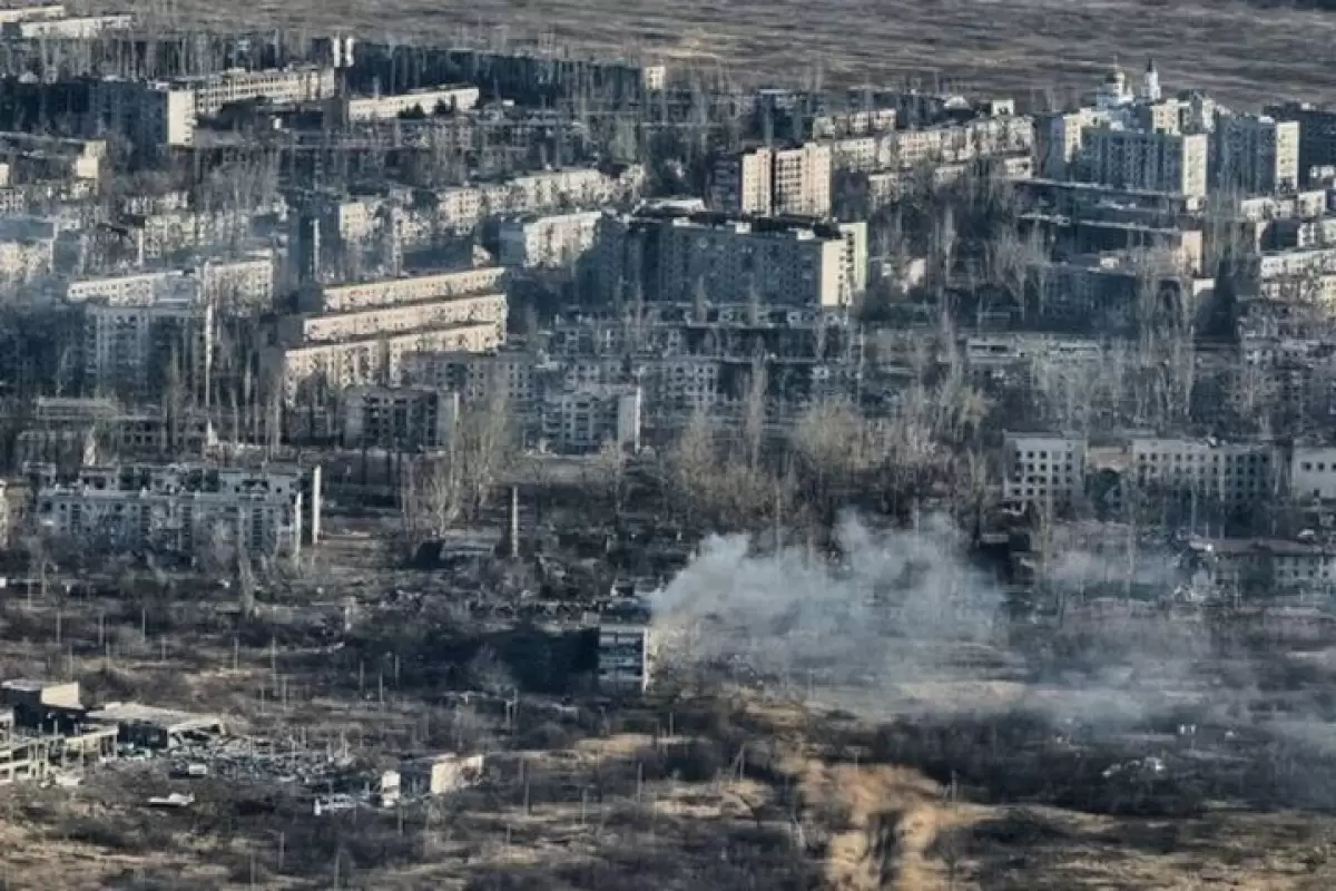 ببینید | لحظه فرار ارتش اوکراین از شهر آودیوکا بعد از حمله روسیه