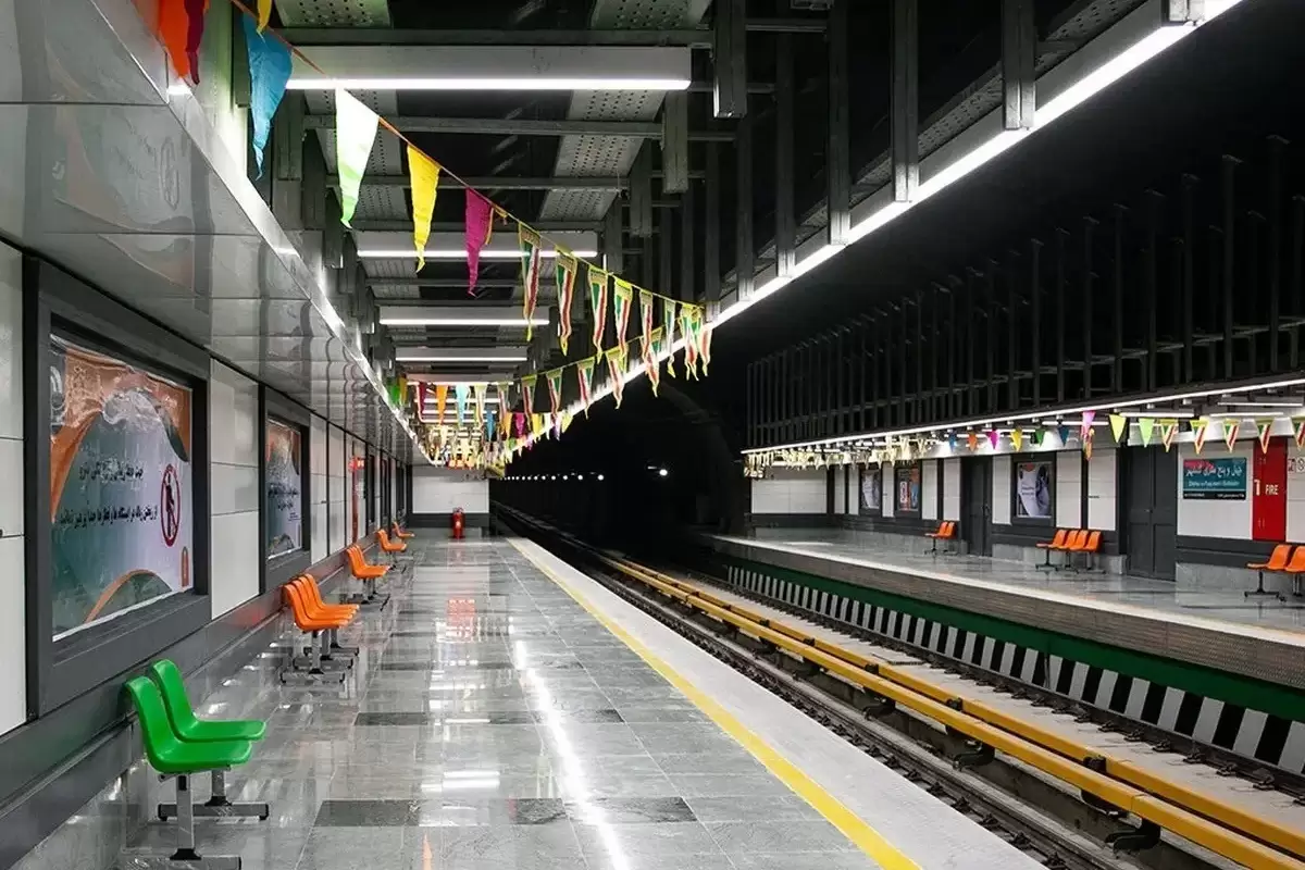 خودکشی یک مرد در ایستگاه متروی انقلاب تهران