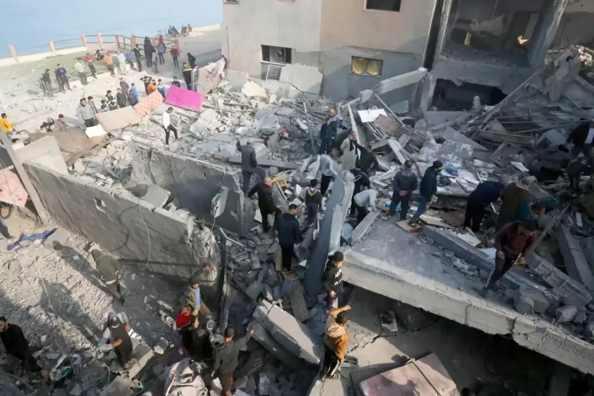 حمله هوایی شدید اسرائیل به چندین محله در غزه؛ دست کم 44 نفر شهید شدند