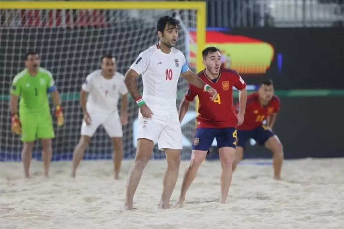 ببینید |  گل‌های تماشایی ایران و اسپانیا در جام جهانی فوتبال ساحلی