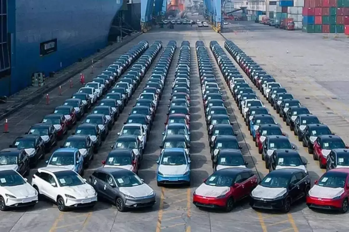 همه خودروهای برقی از چین وارد می‌شود