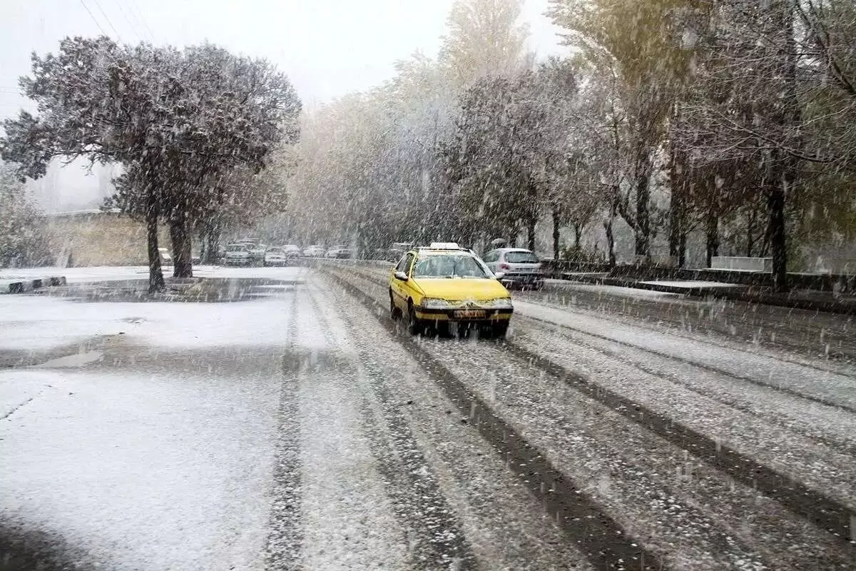 (ویدئو) برف و باران در آخرین جمعه سال