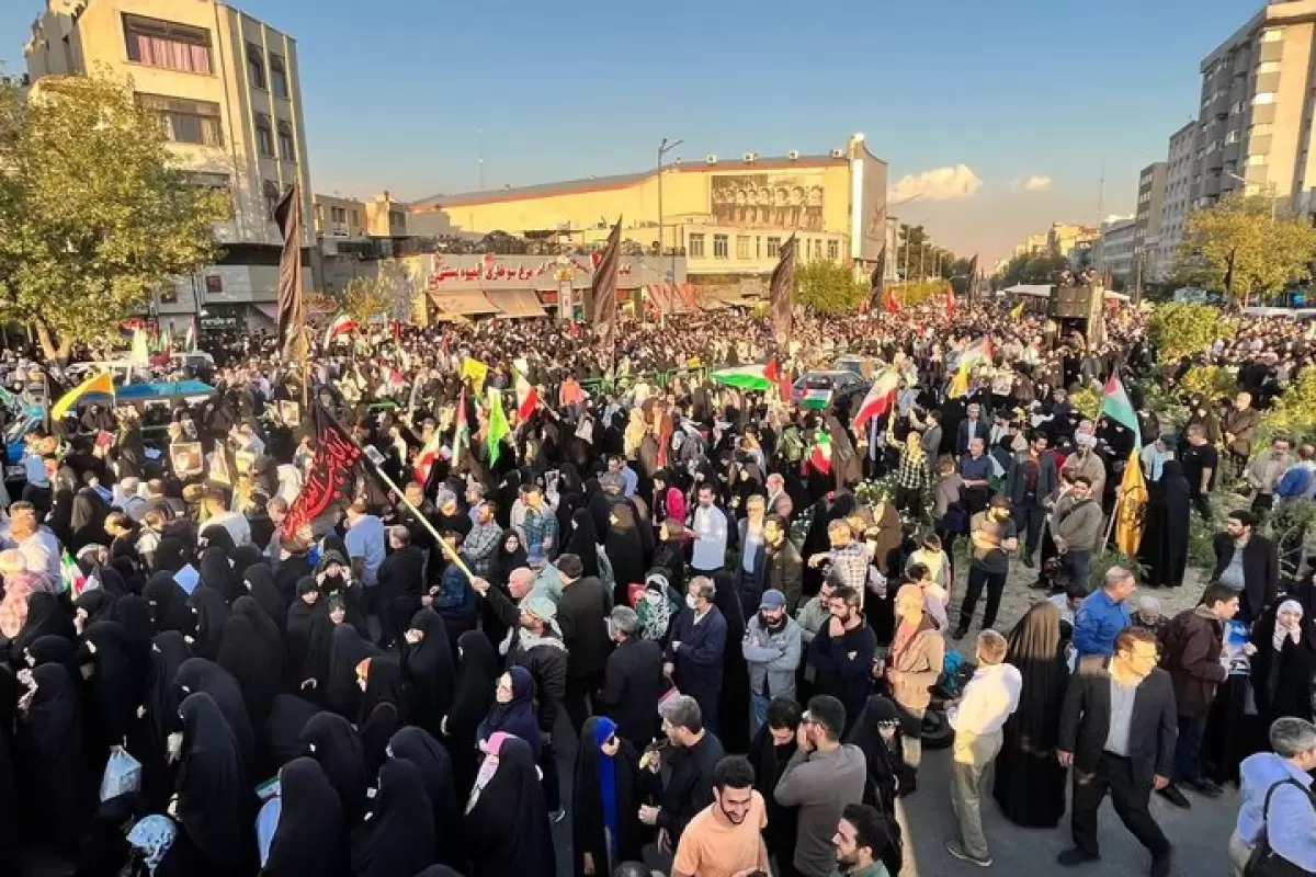 ببینید | تهرانی‌ها به خیابان ریختند؛ اعتراض به اسرائیل در میدان فلسطین