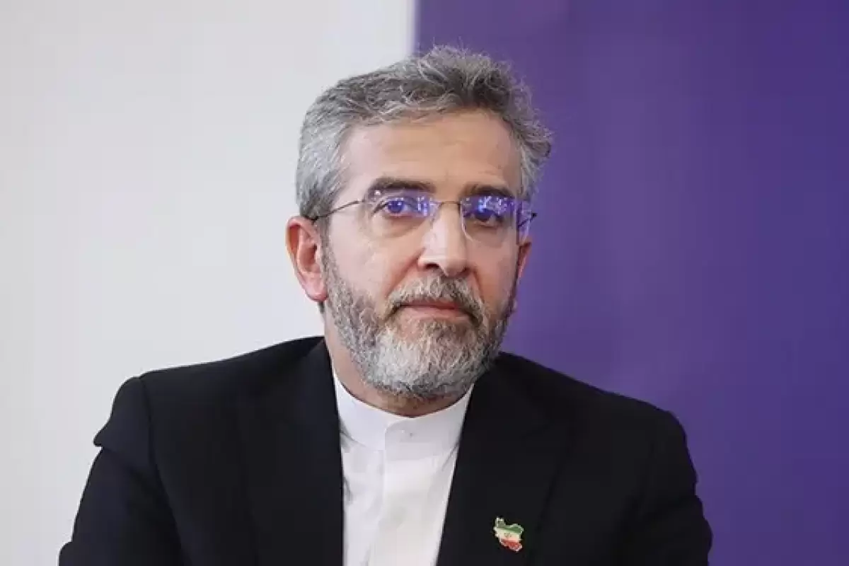 گزارش توییتری علی باقری از رایزنی با انریکه مورا و ادامه مذاکرات رفع تحریم‌ها