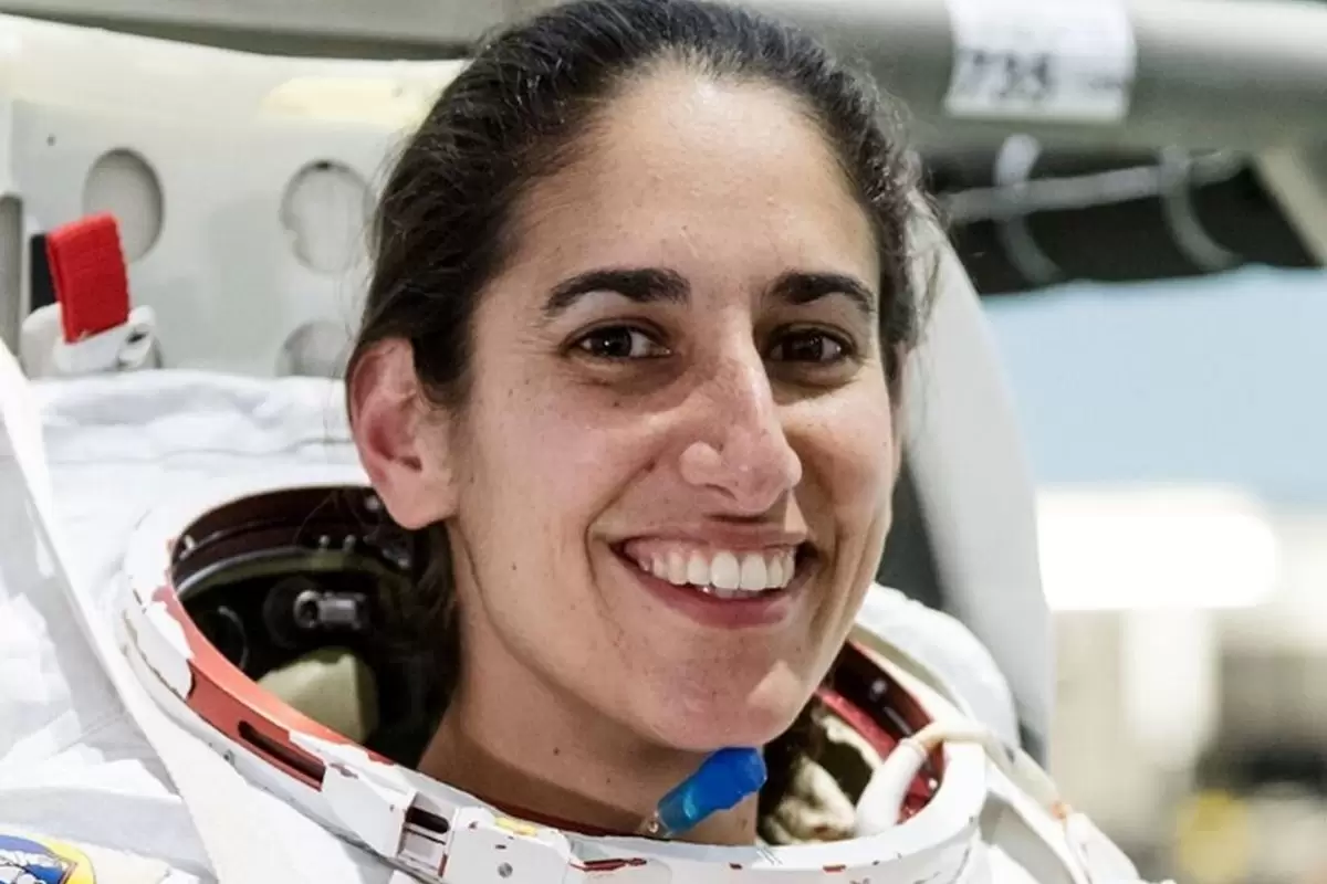 (ویدئو) صحبت‌های یاسمین مقبلی به زبان فارسی قبل از اعزام به فضا