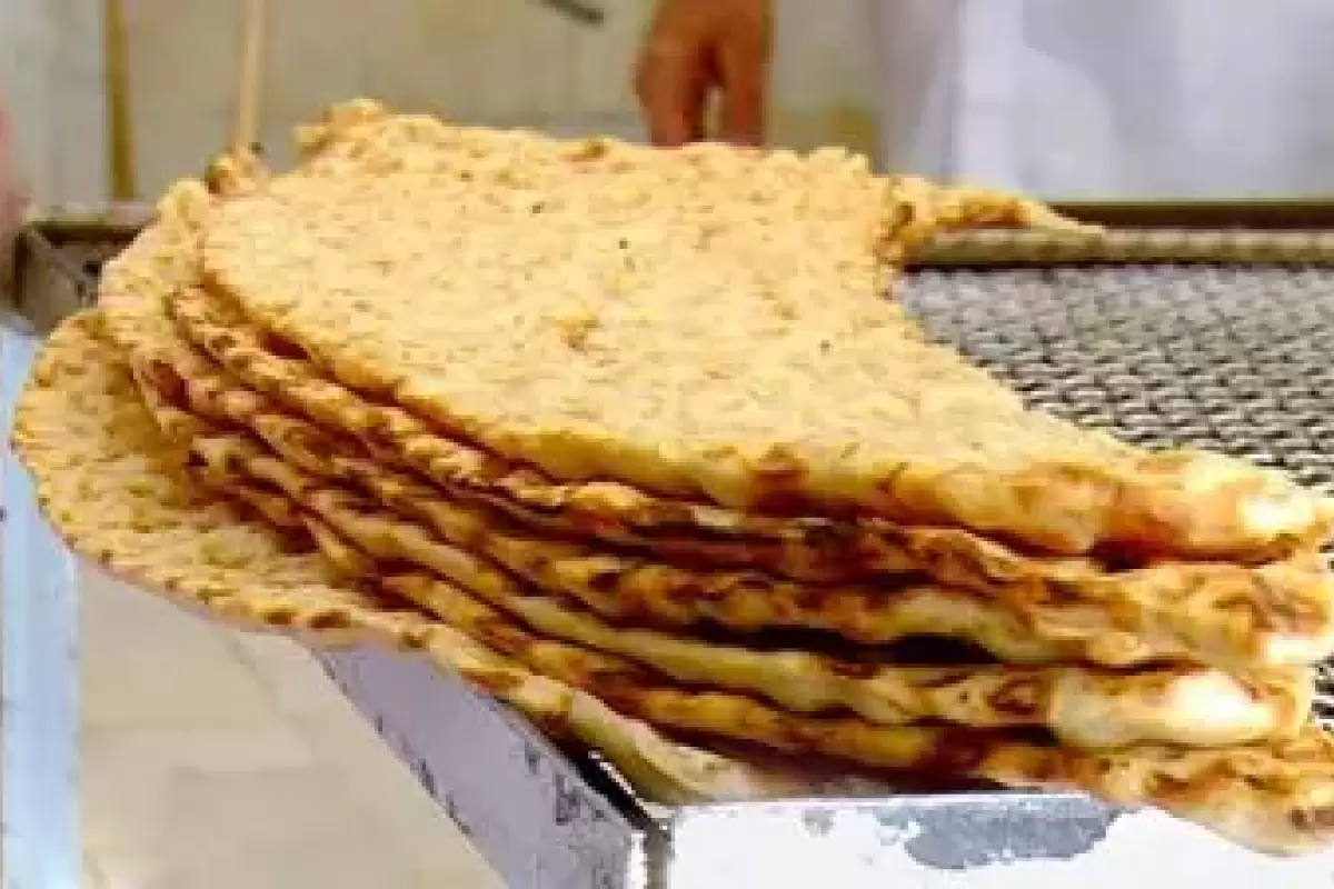 خوردن این نان‌های ایرانی باعث فشار خون و دیابت می‌شود!