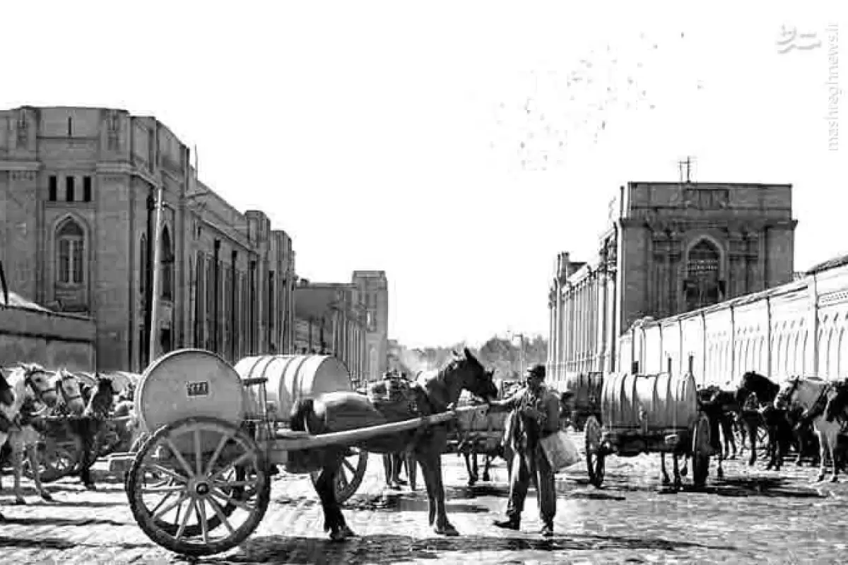 (عکس)سفربه تهران قدیم؛ تصاویری از فروش آب در تهران ۱۰۰ سال پیش