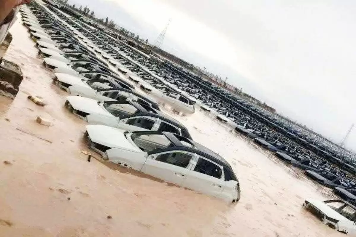 (ویدیو) واکنش مدیران خودرو به سیلاب بم و آسیب به کارخانه ام وی ام
