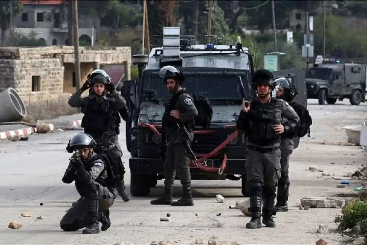 ببینید | حمله نظامیان اسرائیلی به دانش‌آموزان
