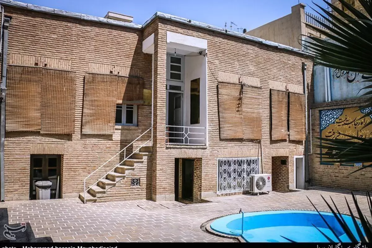 (تصاویر) رئیس‌جمهور ایران ۱۷ سال اینجا زندگی کرد