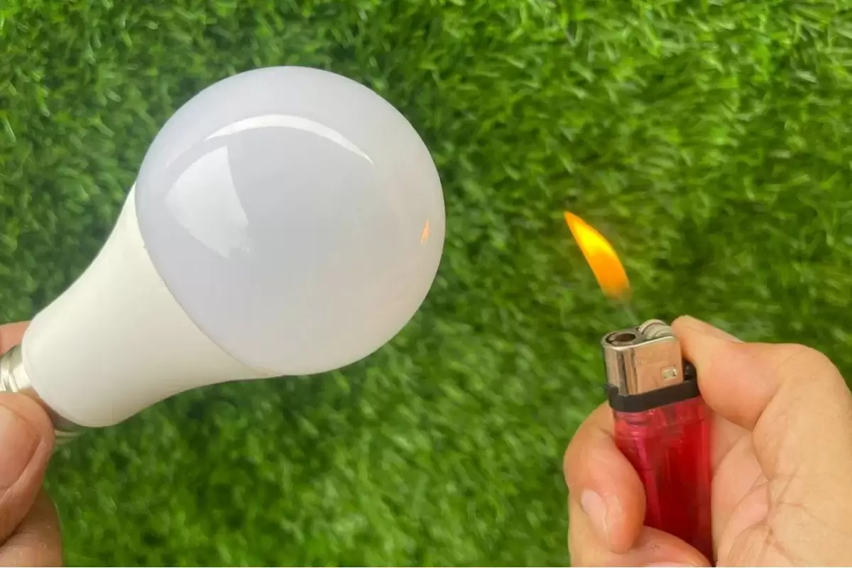 (ویدئو) نحوه تعمیر لامپ های LED بدون لحیم کاری فقط با یک شعله!