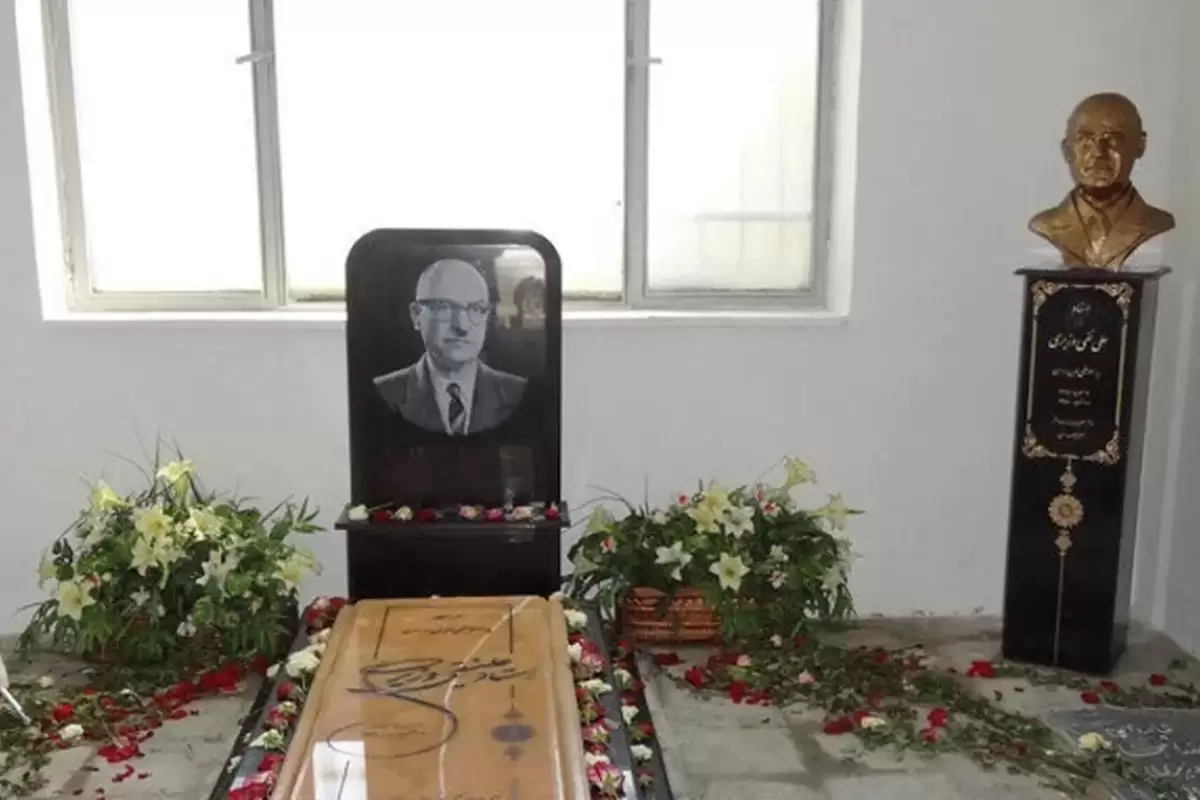 سرقت و تخریب مقبره پدر موسیقی نوین ایران/ عکس