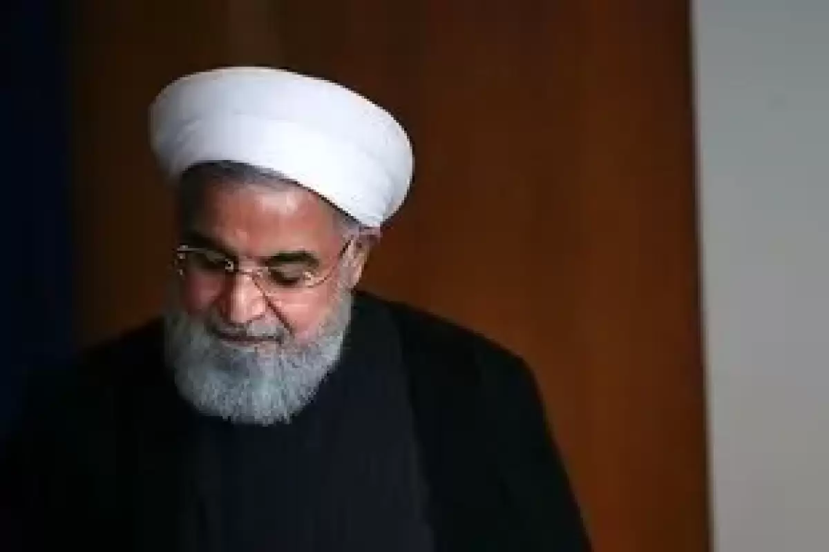 سوال روزنامه جمهوری اسلامی از حسن روحانی: چرا فقط زمانی که خودتان رد صلاحیت شدید احساس کردید جمهوریت نظام به خاطر افتاده؟